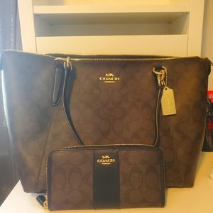 Coach Purse & Wallet